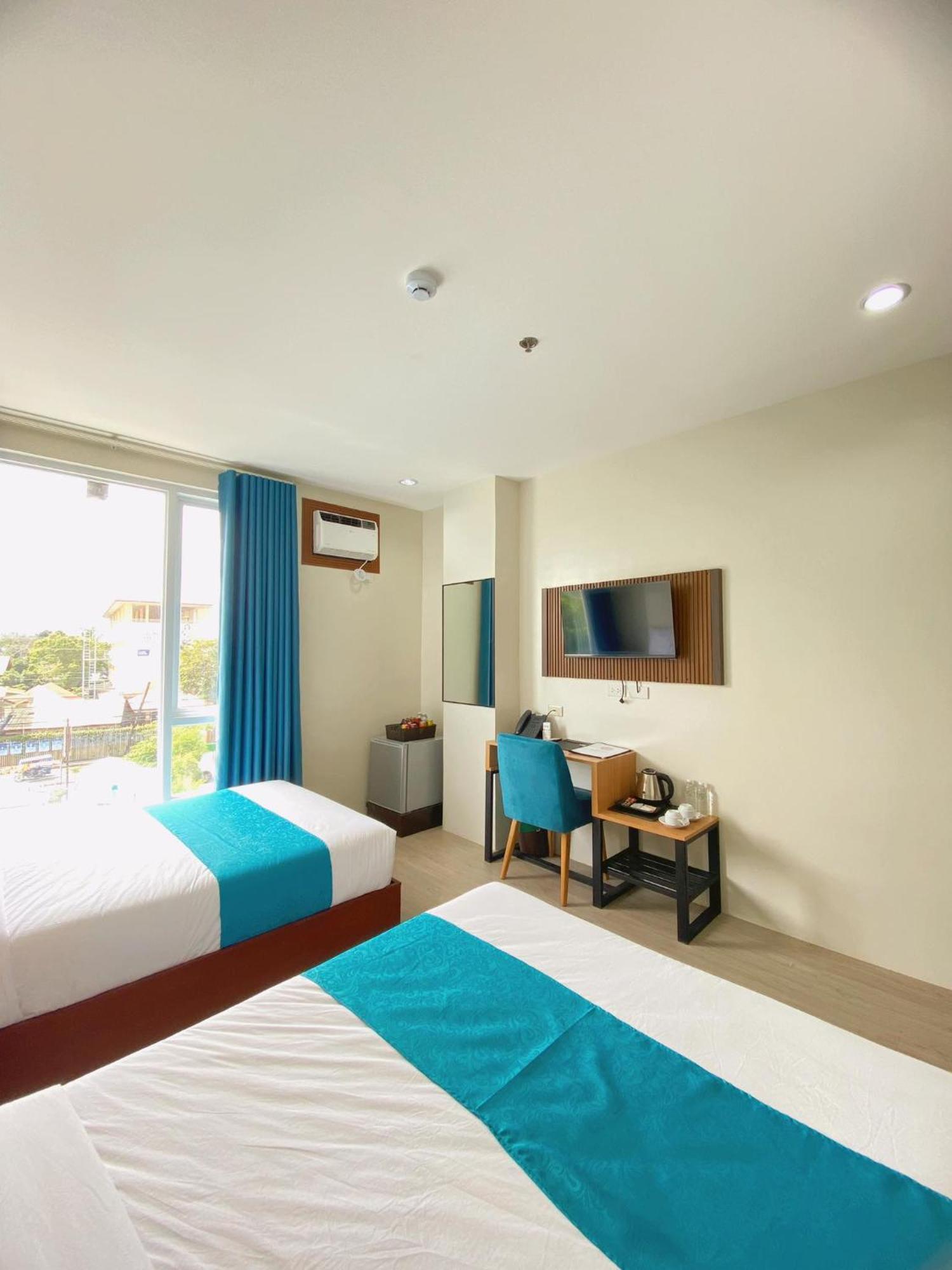 Jrp Vanyard Resort Hotel Kalibo Bagian luar foto